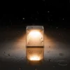 Nutalis mini lámpara de mesa LED recargable, beige, IP54, atenuable
