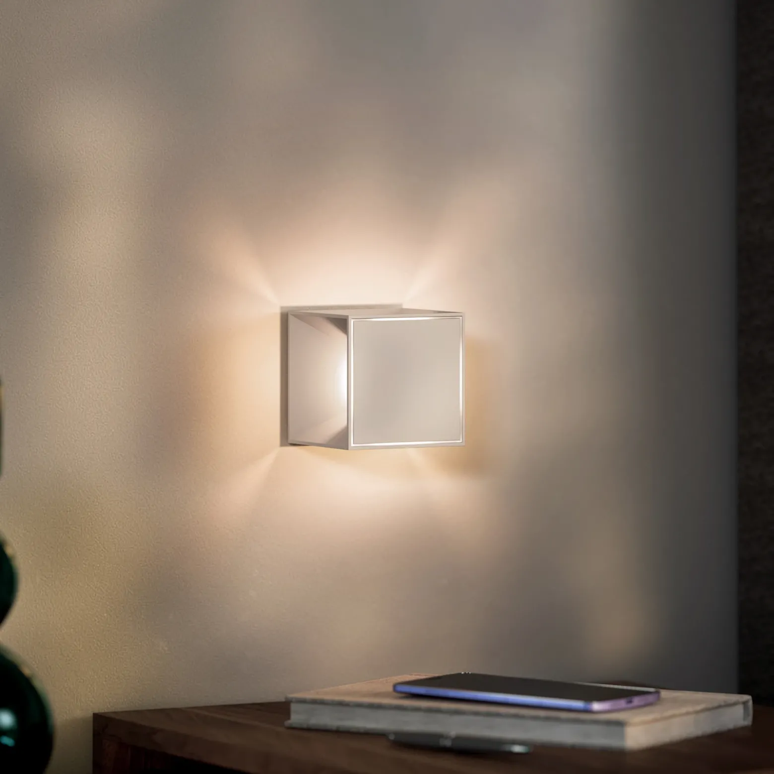 Nutalis mini lámpara de mesa LED recargable, beige, IP54, atenuable