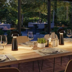 Paulmann lámpara de mesa LED recargable Onzo, negra, plástico, IP44