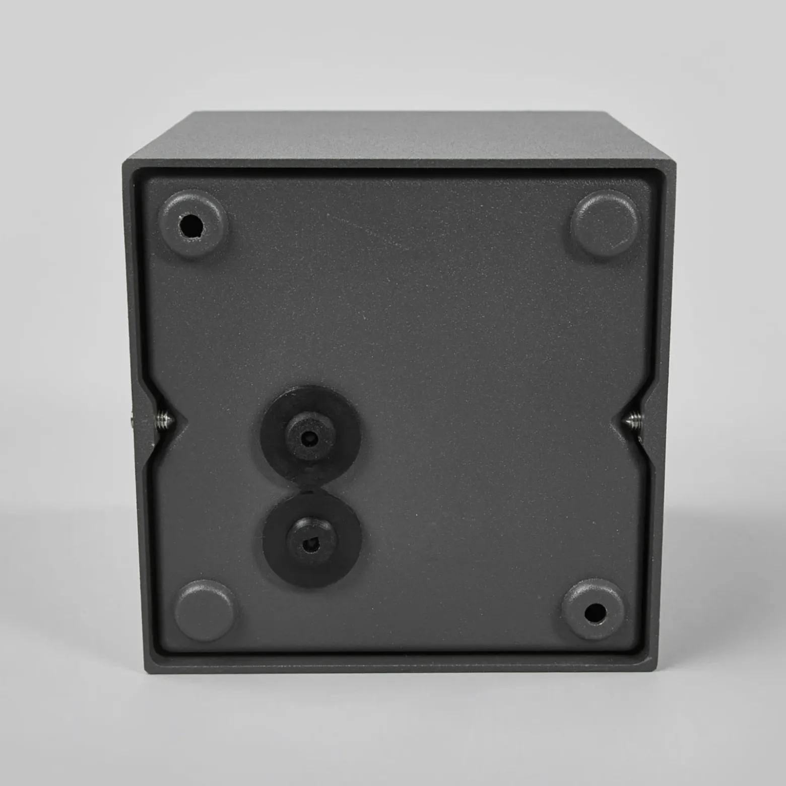 Plafón LED Lucande Tanea, 12 x 12 cm, gris oscuro, IP54