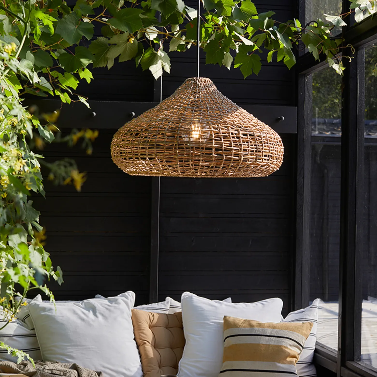 PR Home Lámpara colgante exterior Mira, Lampakanay, enchufe, Ø 70 cm