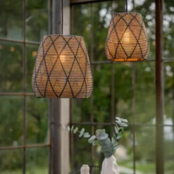 PR Home Lollo lámpara colgante exterior, aspecto de ratán Natur, Ø 38 cm