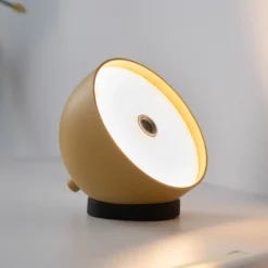 SCHÖNER WOHNEN Lámpara de mesa LED recargable Bellies, Blütenzauber IP54