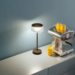 Schöner Wohnen Lámpara de mesa LED recargable Torre, IP44, atenuador