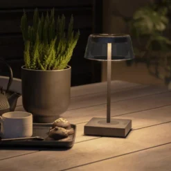 Scilla lámpara de mesa LED con USB, negro