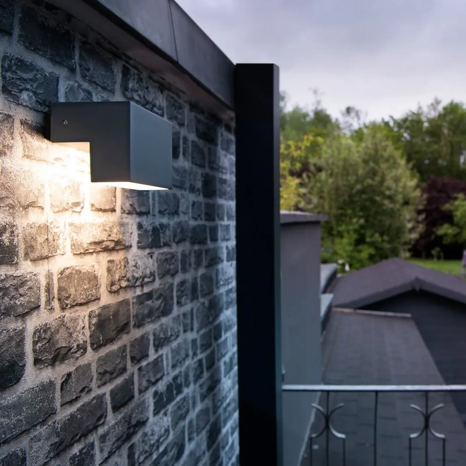 SLV L-Line Out Aplique para exterior LED CCT, anchura 15cm