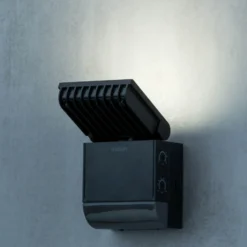 Theben Aplique LED para exterior theLeda S8-100, negro, sensor