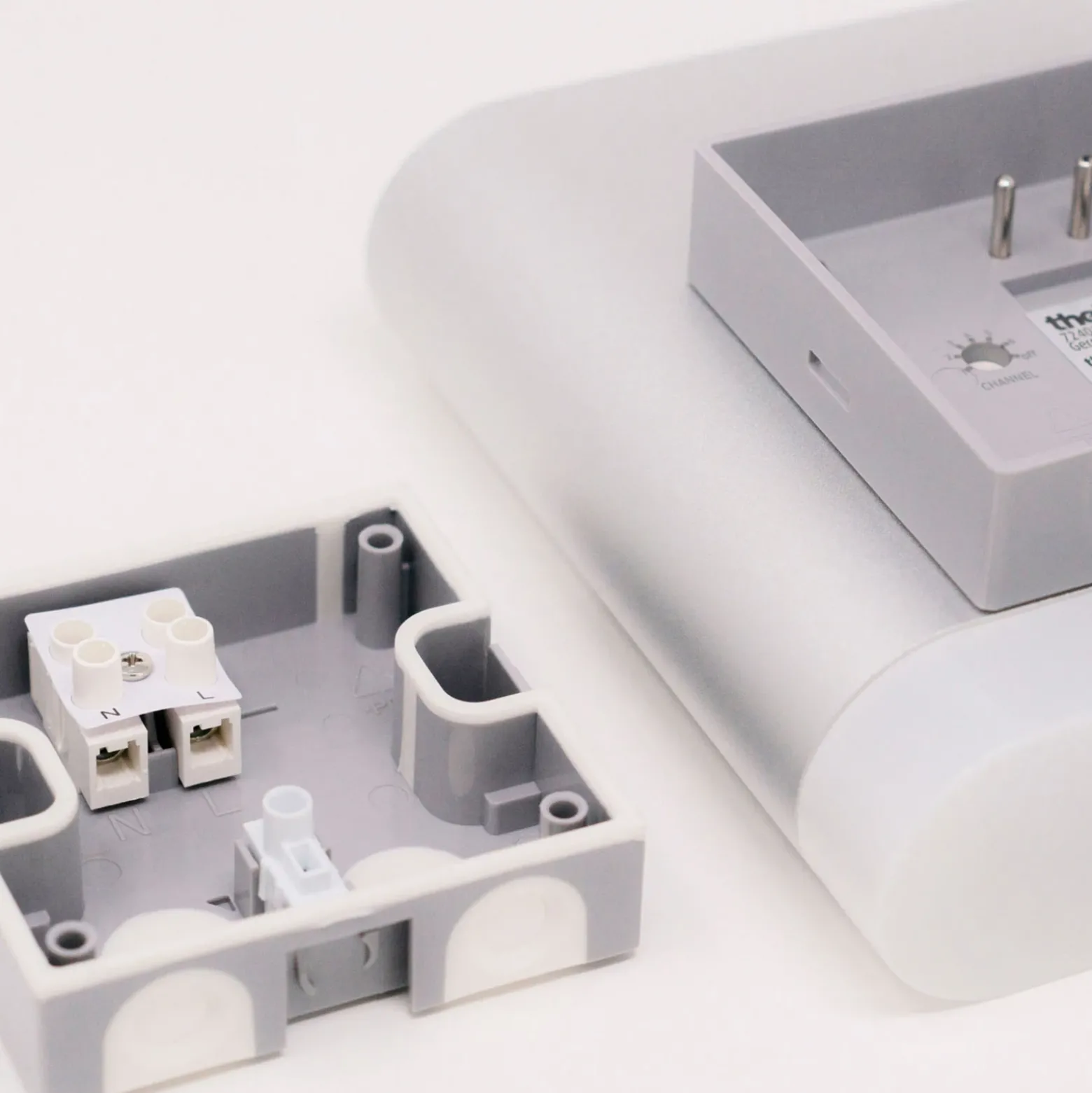 Theben theLeda D SU AL aplique exterior sensor PIR
